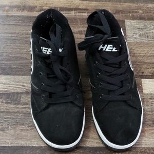 Youth Heelys size 7